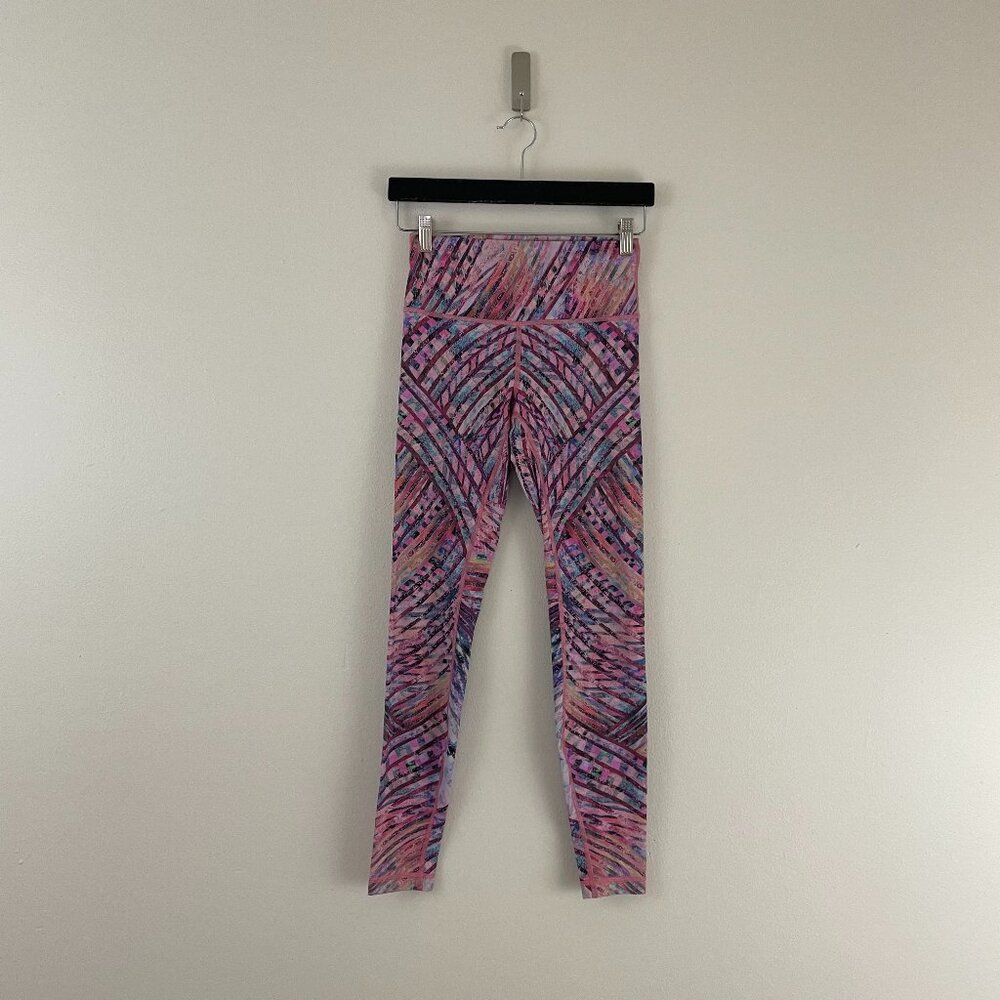 Lululemon Wunder Under Hi-Rise Tight Central Saint Martins Nulux Kascade Size 6